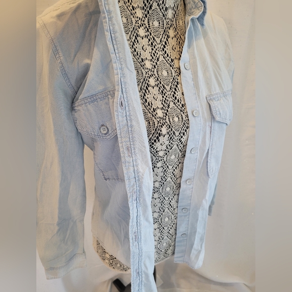 Aritzia Community Veritas Chambray XS Shirt Light Blue - Picture 11 of 13